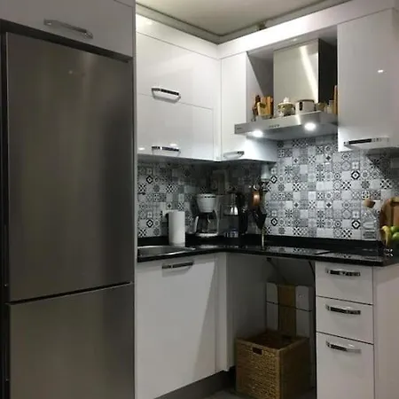 Cozy And Central, 1+1 Studio Flat ,near To Karsiyaka Shore . Apartamento Esmirna