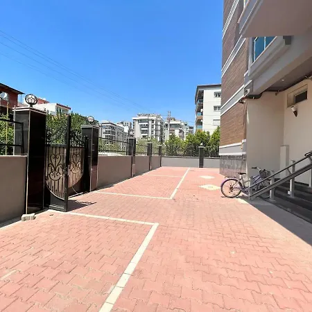 Apartamento Cozy And Central, 1+1 Studio Flat ,near To Karsiyaka Shore . *