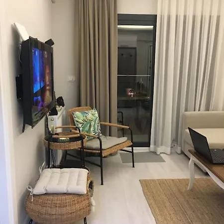 Cozy And Central, 1+1 Studio Flat ,near To Karsiyaka Shore . Apartamento *