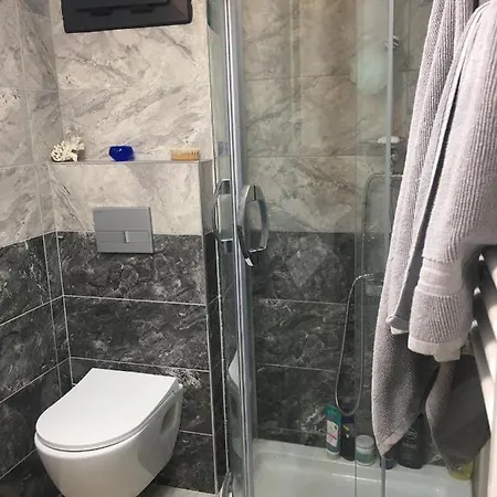 Cozy And Central, 1+1 Studio Flat ,near To Karsiyaka Shore . Esmirna