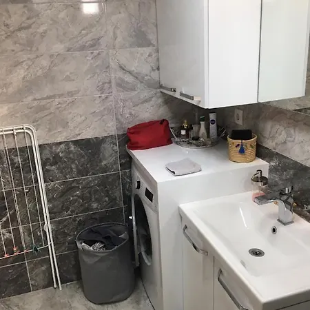 Cozy And Central, 1+1 Studio Flat ,near To Karsiyaka Shore . * Esmirna