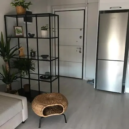 Cozy And Central, 1+1 Studio Flat ,near To Karsiyaka Shore . Appartement