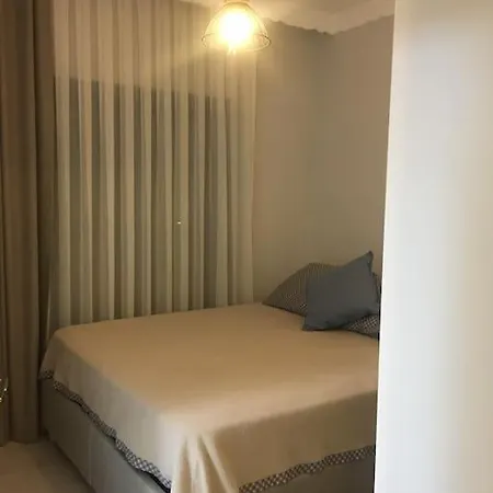Cozy And Central, 1+1 Studio Flat ,near To Karsiyaka Shore . * İzmir